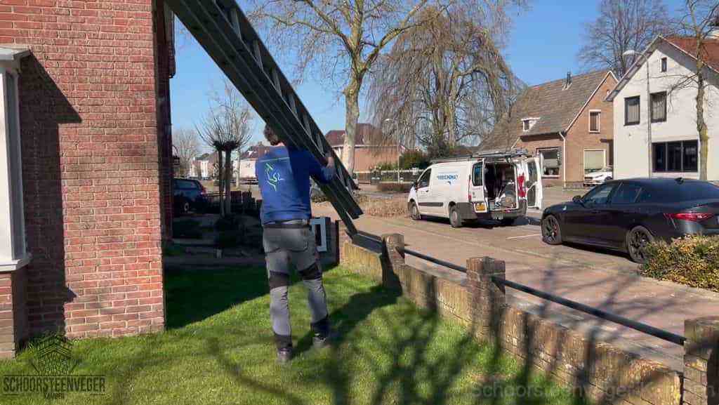 Schoorsteen onderhoud Kampen ladder bus